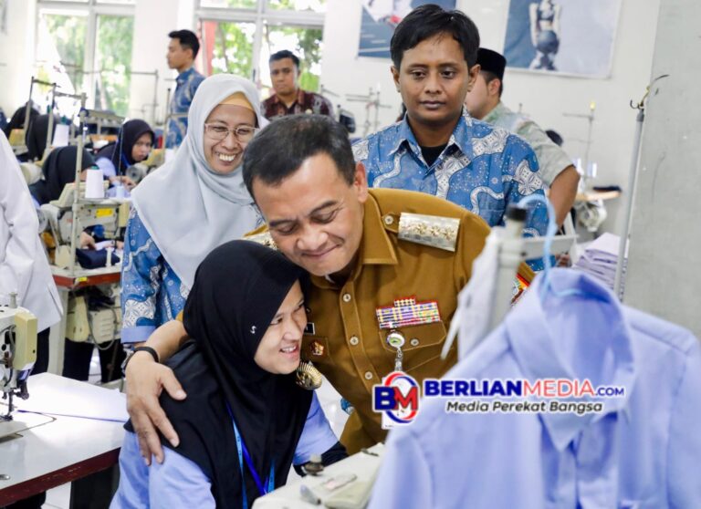 Disabilitas dan Warga Tak Mampu di Jateng Digembleng Jadi Pekerja Industri