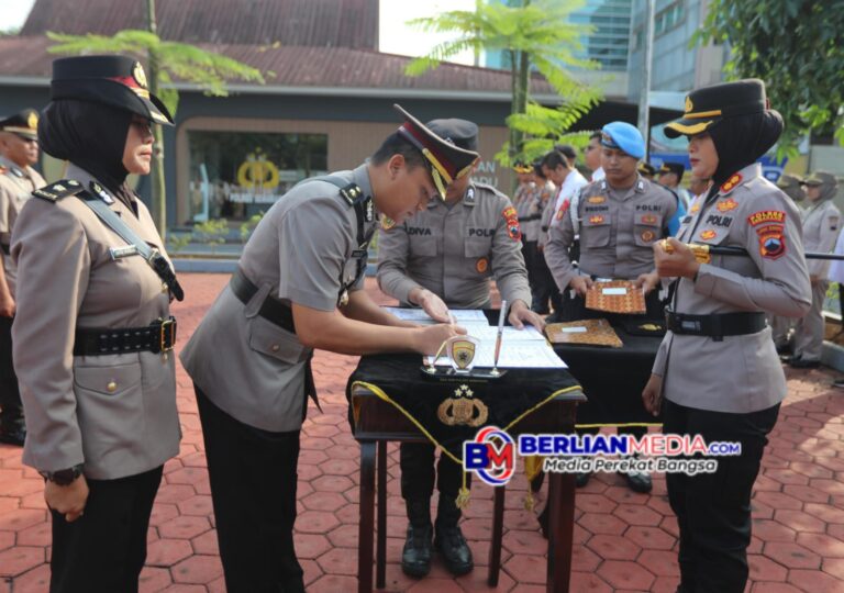 Polres Semarang Gelar Sertijab PJU dan Kapolsek Jajaran, Kapolres Tekankan Integritas dan Pelayanan Humanis